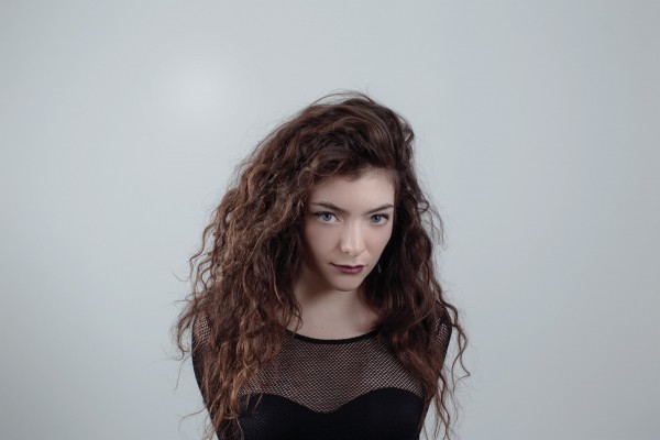 Lorde official photo  by　James K Lowe